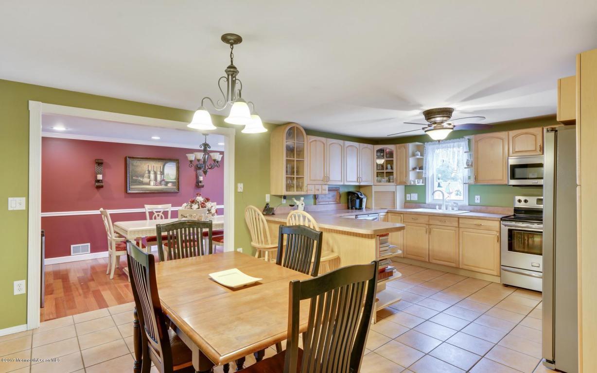 526 Irisado Dr, Brick, NJ 08723 photo 6