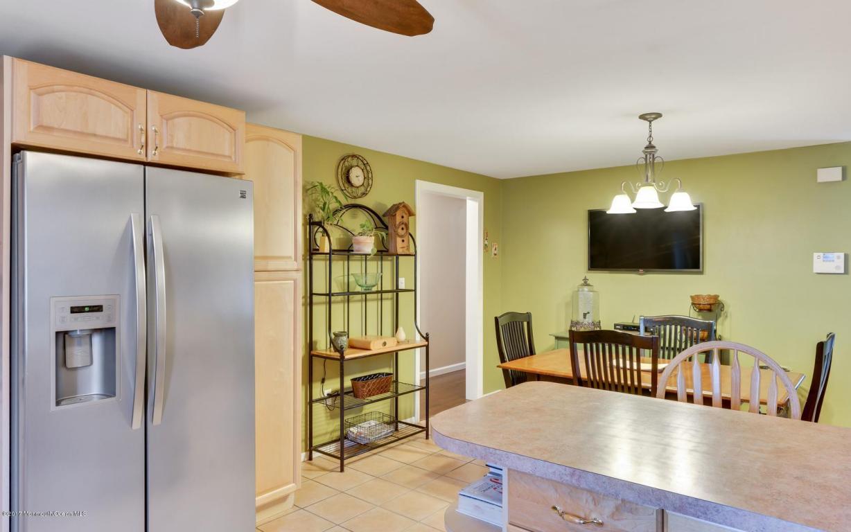 526 Irisado Dr, Brick, NJ 08723 photo 10