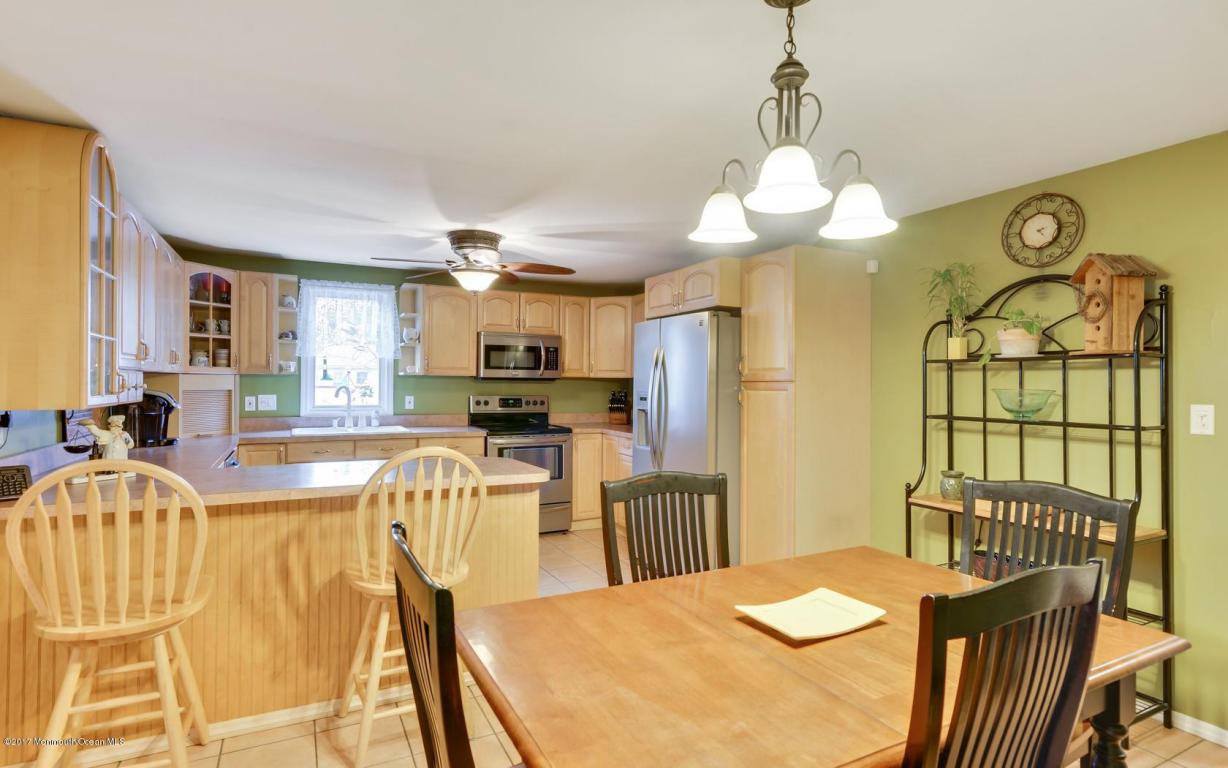 526 Irisado Dr, Brick, NJ 08723 photo 5