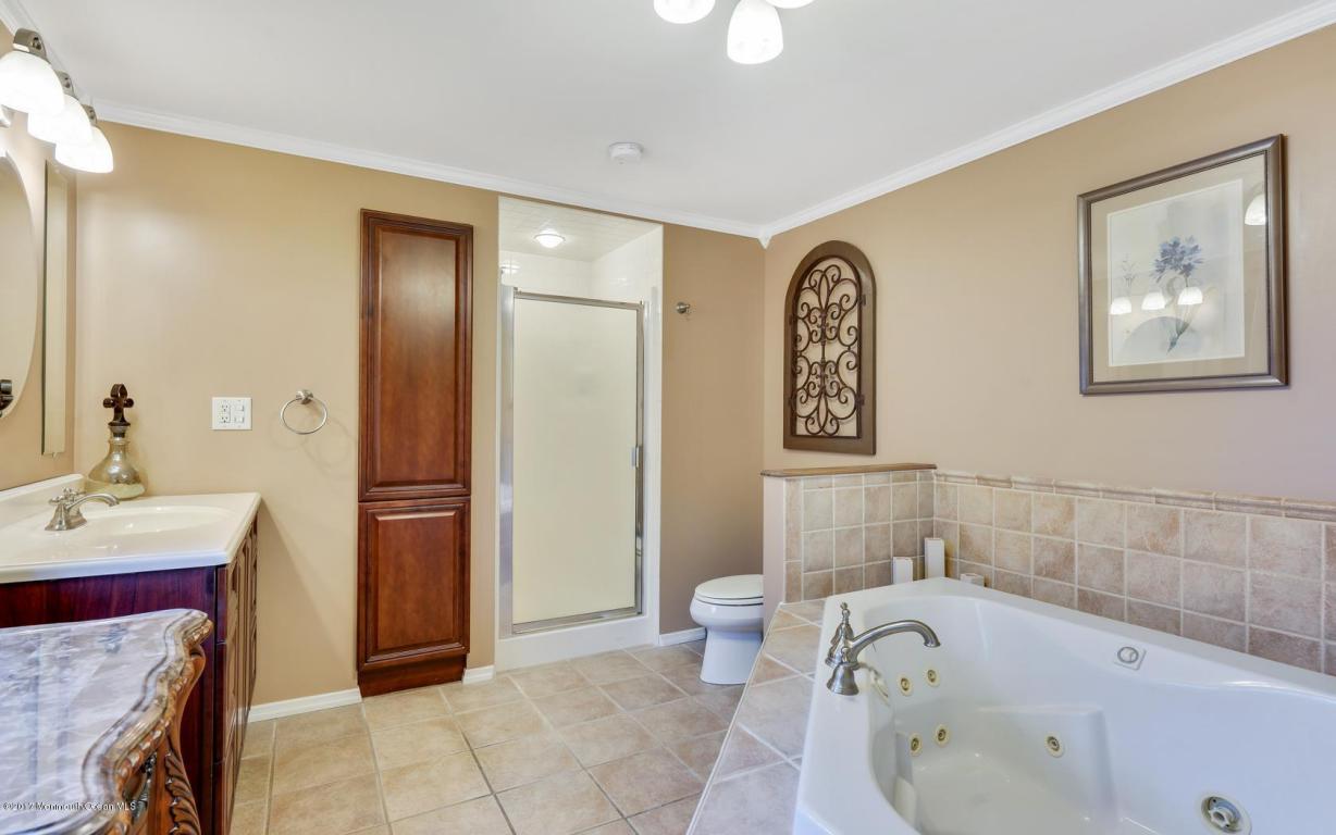 526 Irisado Dr, Brick, NJ 08723 photo 23