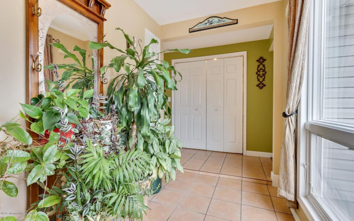 526 Irisado Dr, Brick, NJ 08723 photo 3