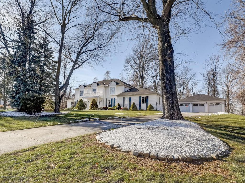 4 Colton Ct, Middletown, NJ 07748 photo 1