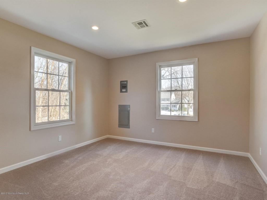 4 Colton Ct, Middletown, NJ 07748 photo 28