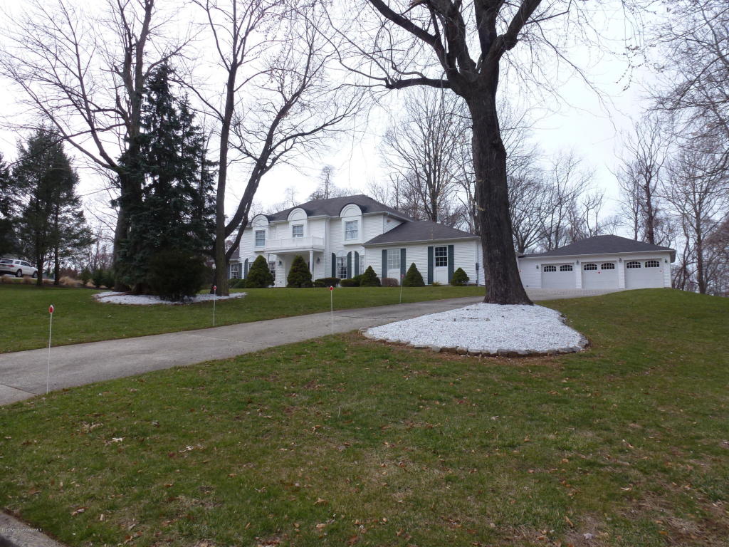 4 Colton Ct, Middletown, NJ 07748 photo 3
