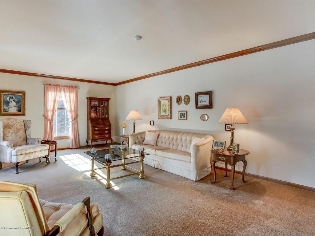 4 Colton Ct, Middletown, NJ 07748 photo 14