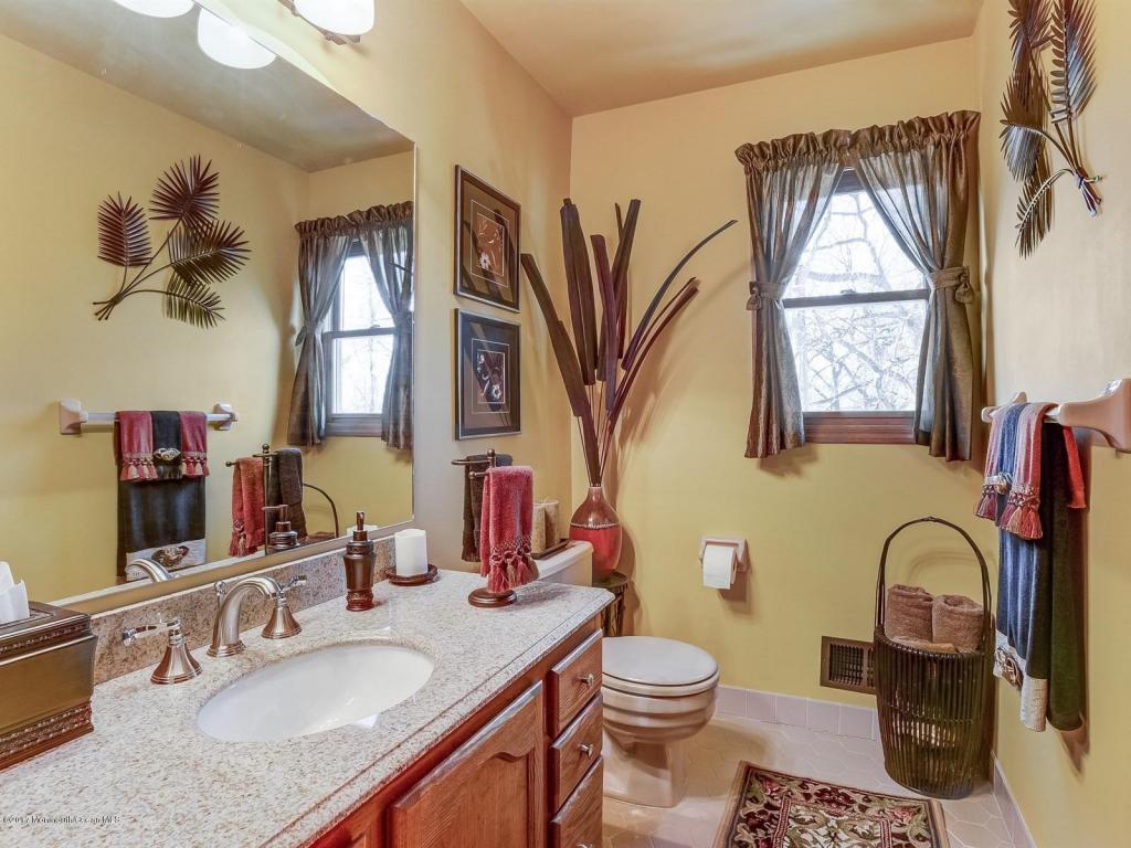 4 Colton Ct, Middletown, NJ 07748 photo 33