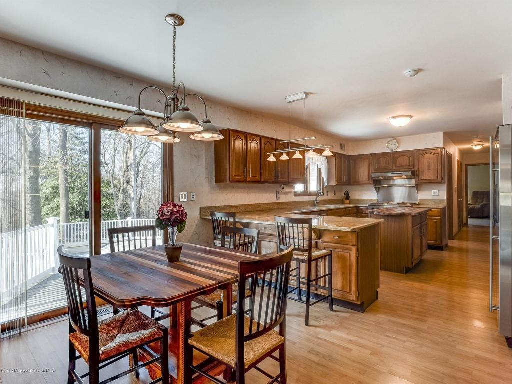 4 Colton Ct, Middletown, NJ 07748 photo 8