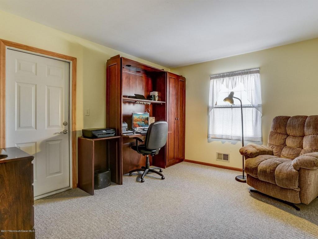 4 Colton Ct, Middletown, NJ 07748 photo 24