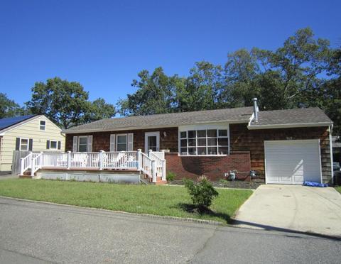 512 Windsor St, Forked River, NJ 08731 photo 1