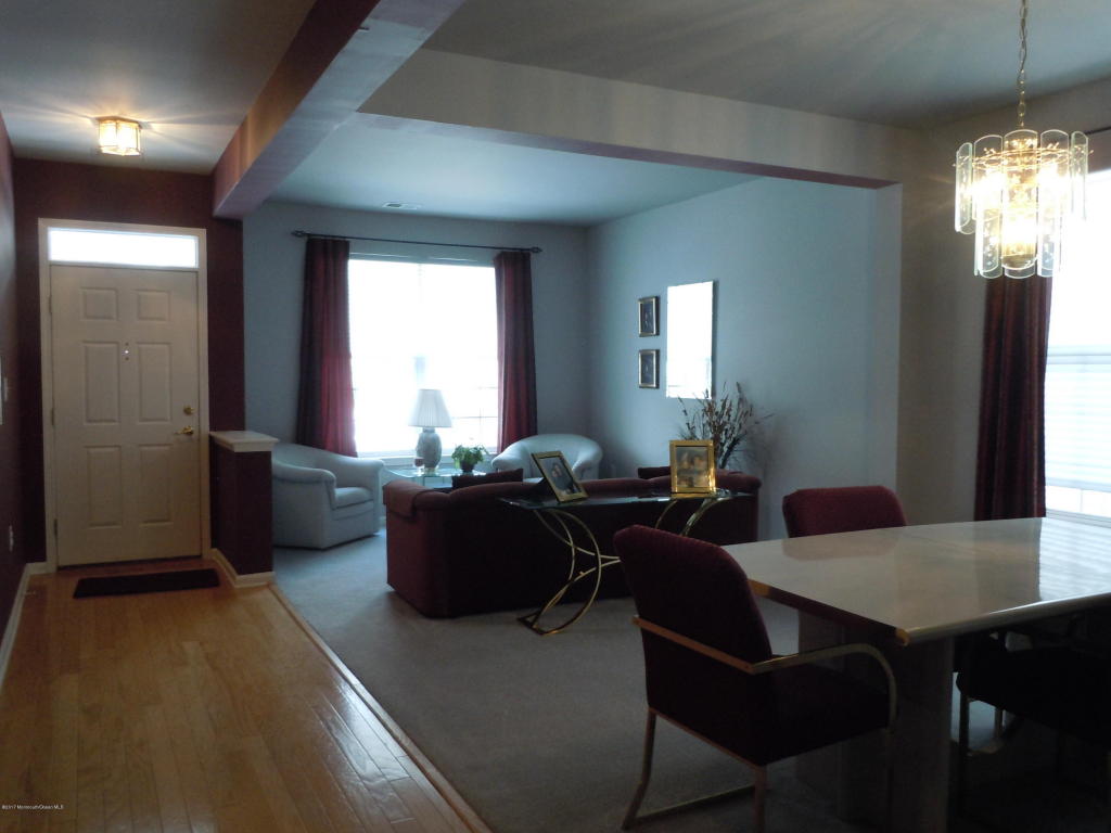 37 Marlow Dr, Jackson, NJ 08527 photo 4