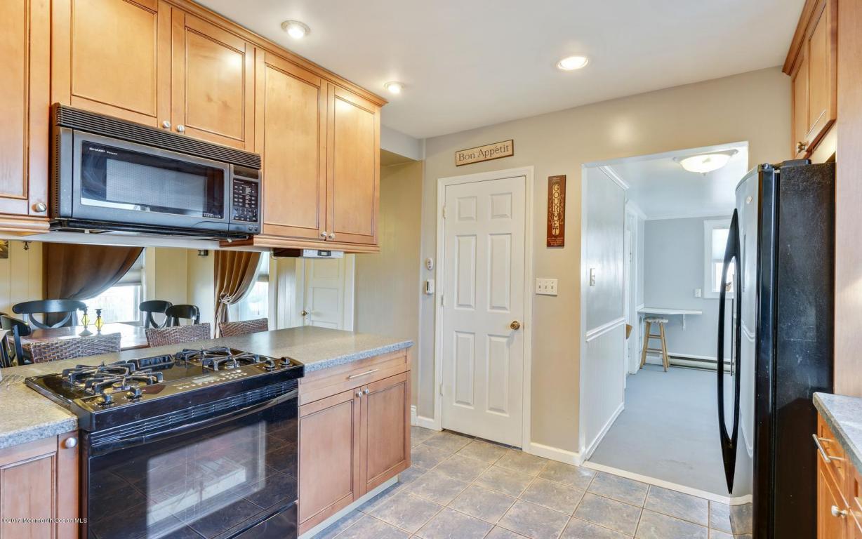 53 Irving St, Edison, NJ 08817 photo 4