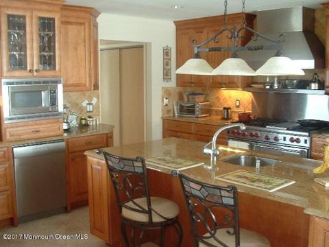 48 Perry Dr, Brick, NJ 08723 photo 2