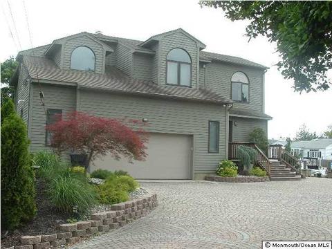 48 Perry Dr, Brick, NJ 08723 photo 1
