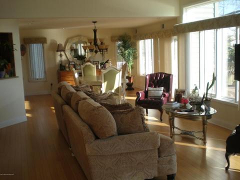 48 Perry Dr, Brick, NJ 08723 photo 9