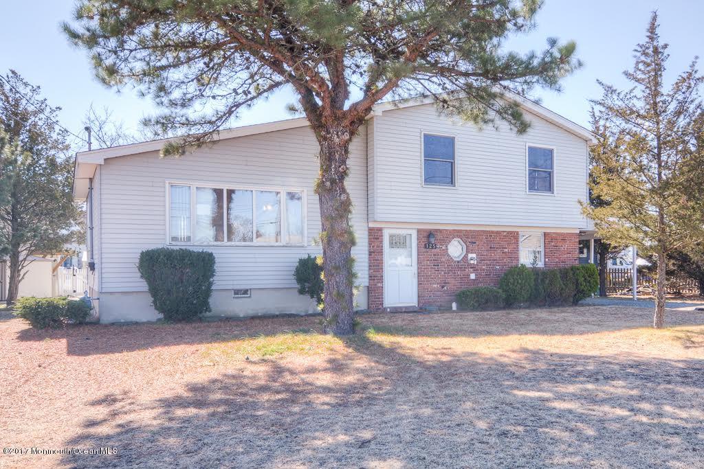 125 E Granada Dr, Brick, NJ 08723 photo 2
