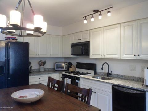 211 Sandra Pl, Brick, NJ 08724 photo 2