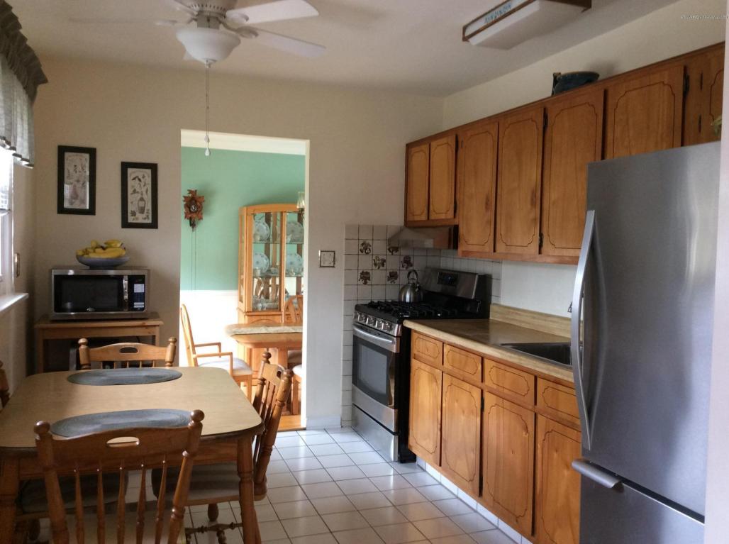 125 W Eel St, Brick, NJ 08723 photo 3
