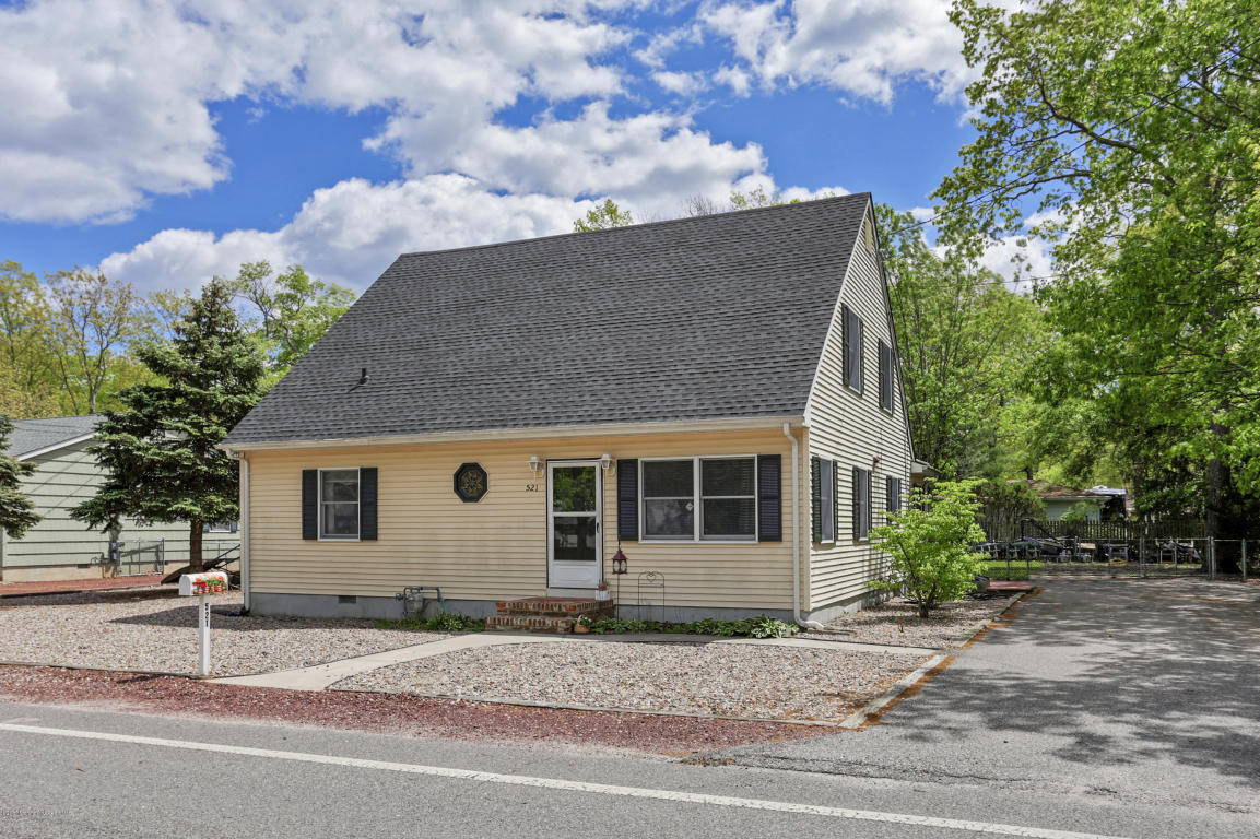 521 Springfield Ave, Pine Beach, NJ 08741 photo 1