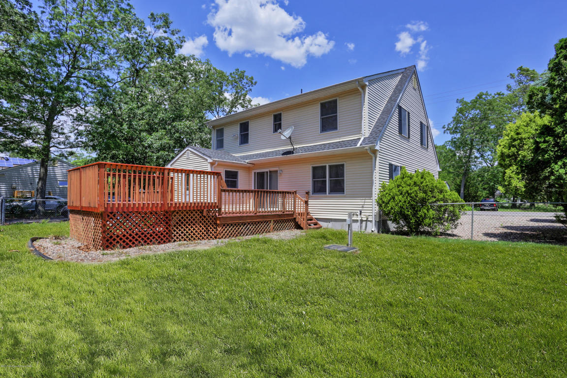 521 Springfield Ave, Pine Beach, NJ 08741 photo 2