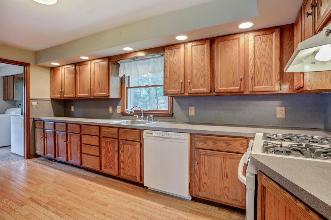 521 Springfield Ave, Pine Beach, NJ 08741 photo 8