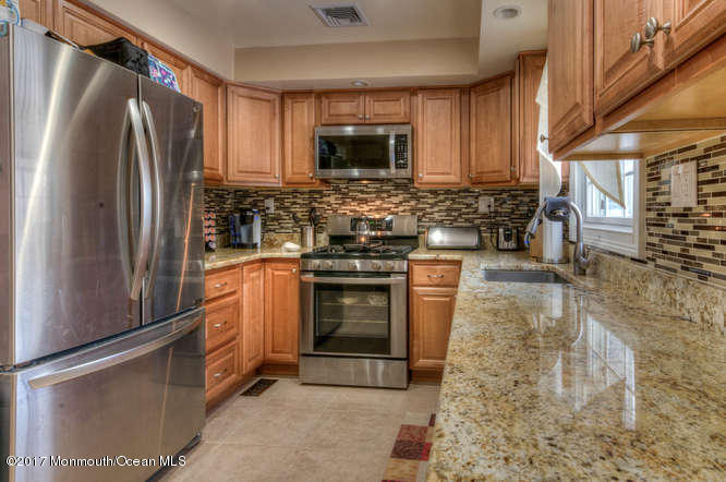 47 Middlesex Rd, Matawan, NJ 07747 photo 10