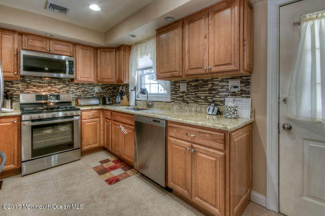 47 Middlesex Rd, Matawan, NJ 07747 photo 7