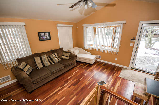 47 Middlesex Rd, Matawan, NJ 07747 photo 11