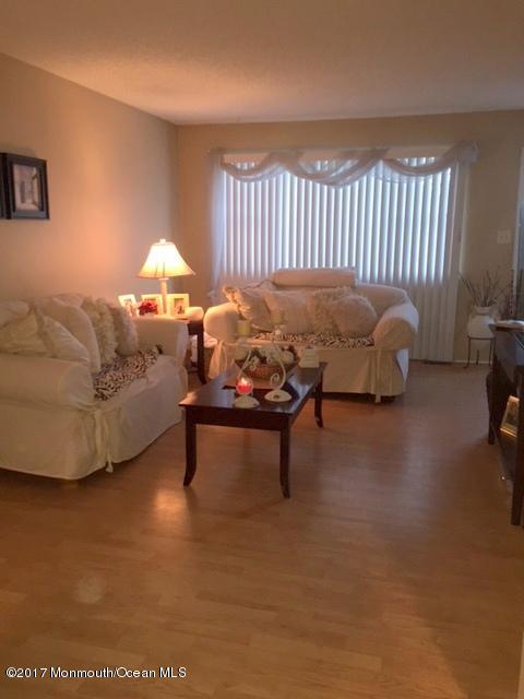 262 Tabetha Ct, Brick, NJ 08724 photo 2