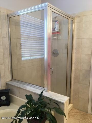3 Hackamore Ct, Tinton Falls, NJ 07753 photo 9
