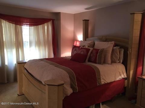 3 Hackamore Ct, Tinton Falls, NJ 07753 photo 12