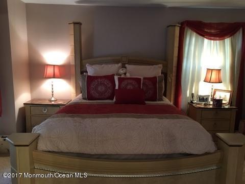 3 Hackamore Ct, Tinton Falls, NJ 07753 photo 11