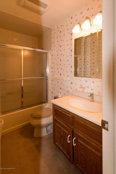 11 Chestnut Ln #C, Brielle, NJ 08730 photo 15