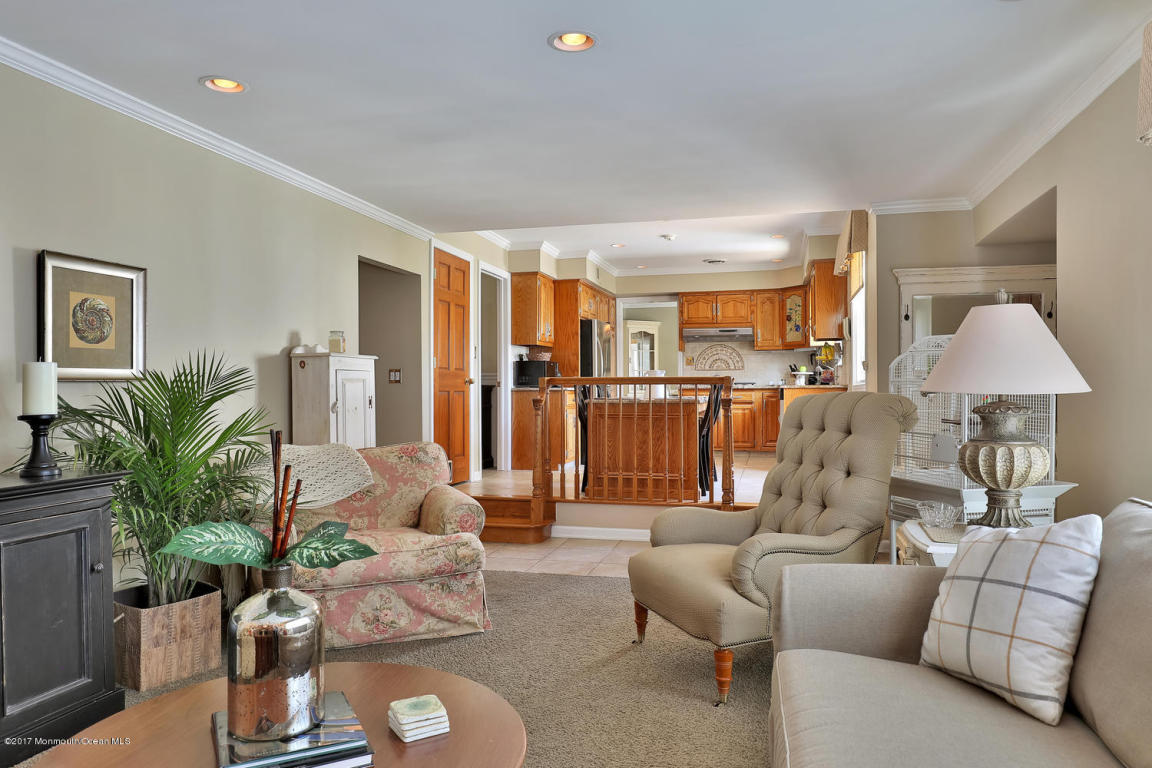 39 Devonshire Ct, Middletown, NJ 07748 photo 11