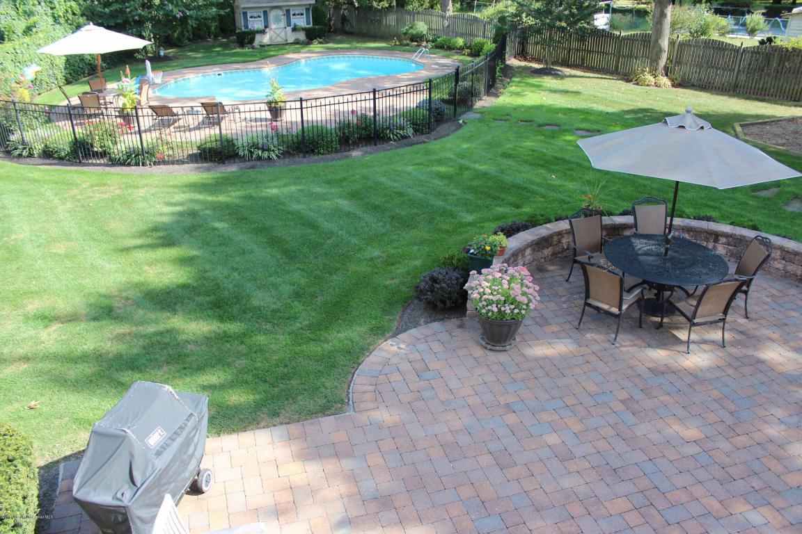 39 Devonshire Ct, Middletown, NJ 07748 photo 32