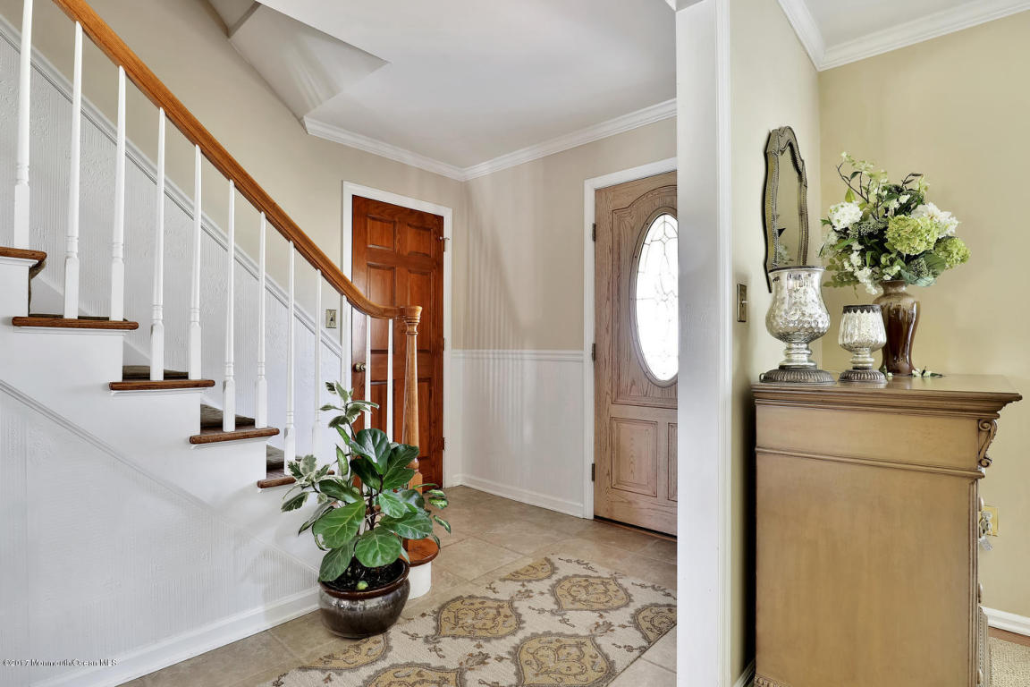 39 Devonshire Ct, Middletown, NJ 07748 photo 3