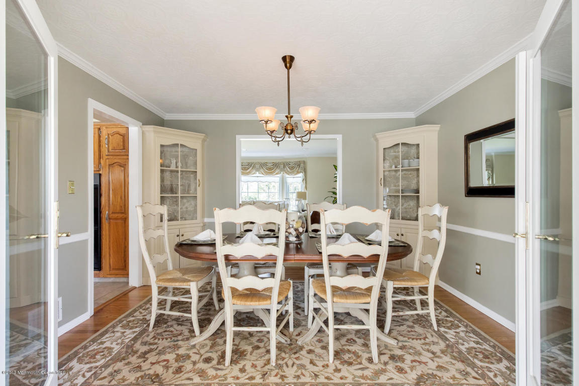 39 Devonshire Ct, Middletown, NJ 07748 photo 6