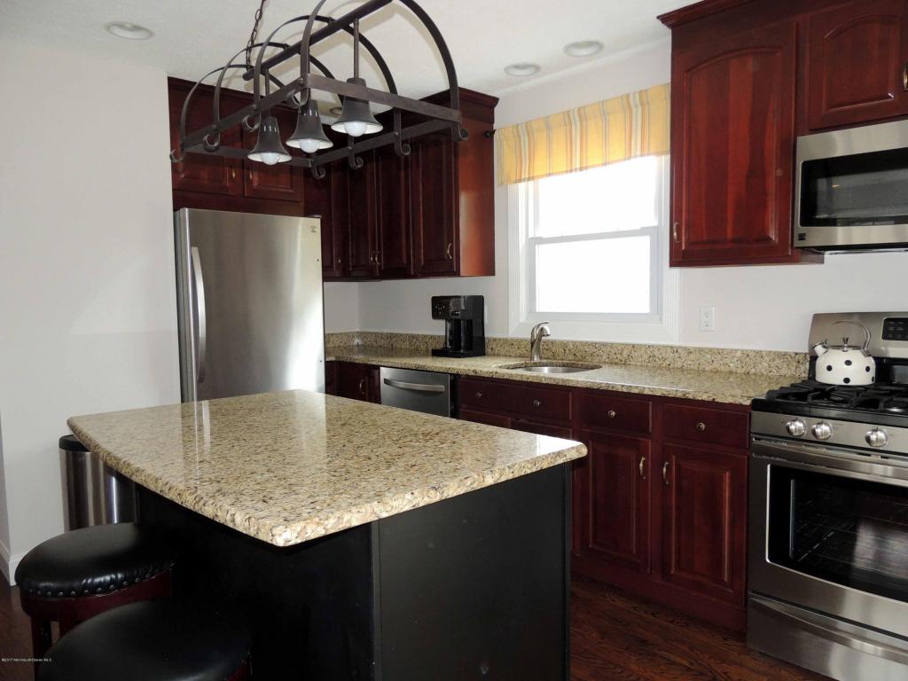 816 Springfield Ave, Pine Beach, NJ 08741 photo 4