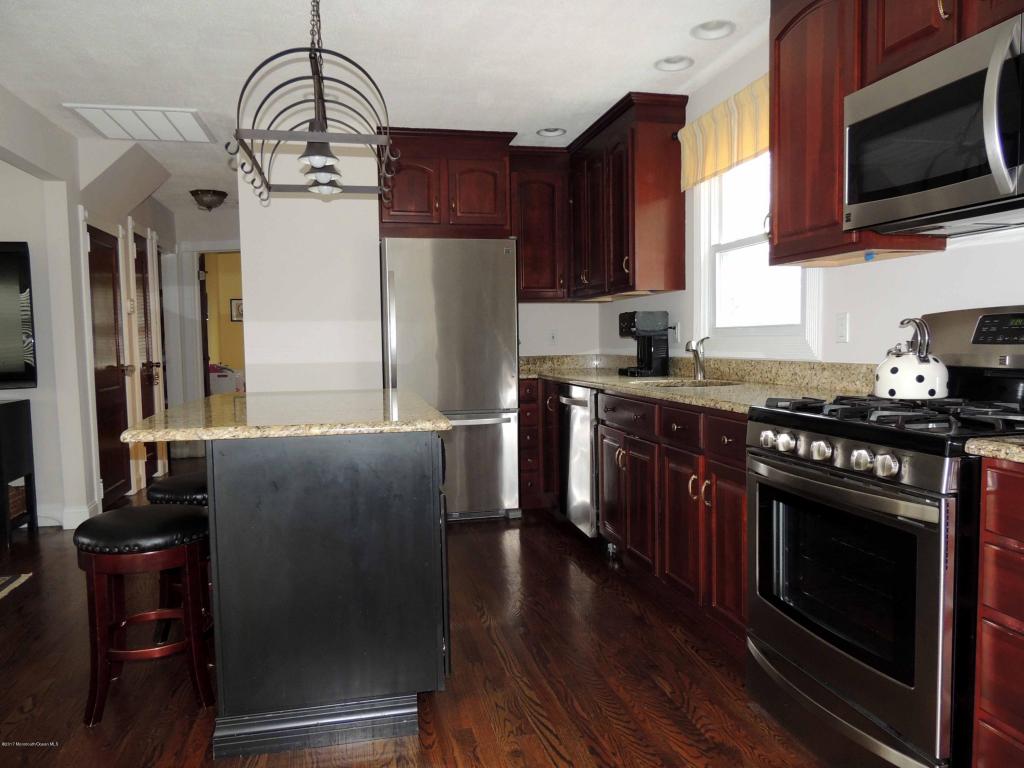 816 Springfield Ave, Pine Beach, NJ 08741 photo 5