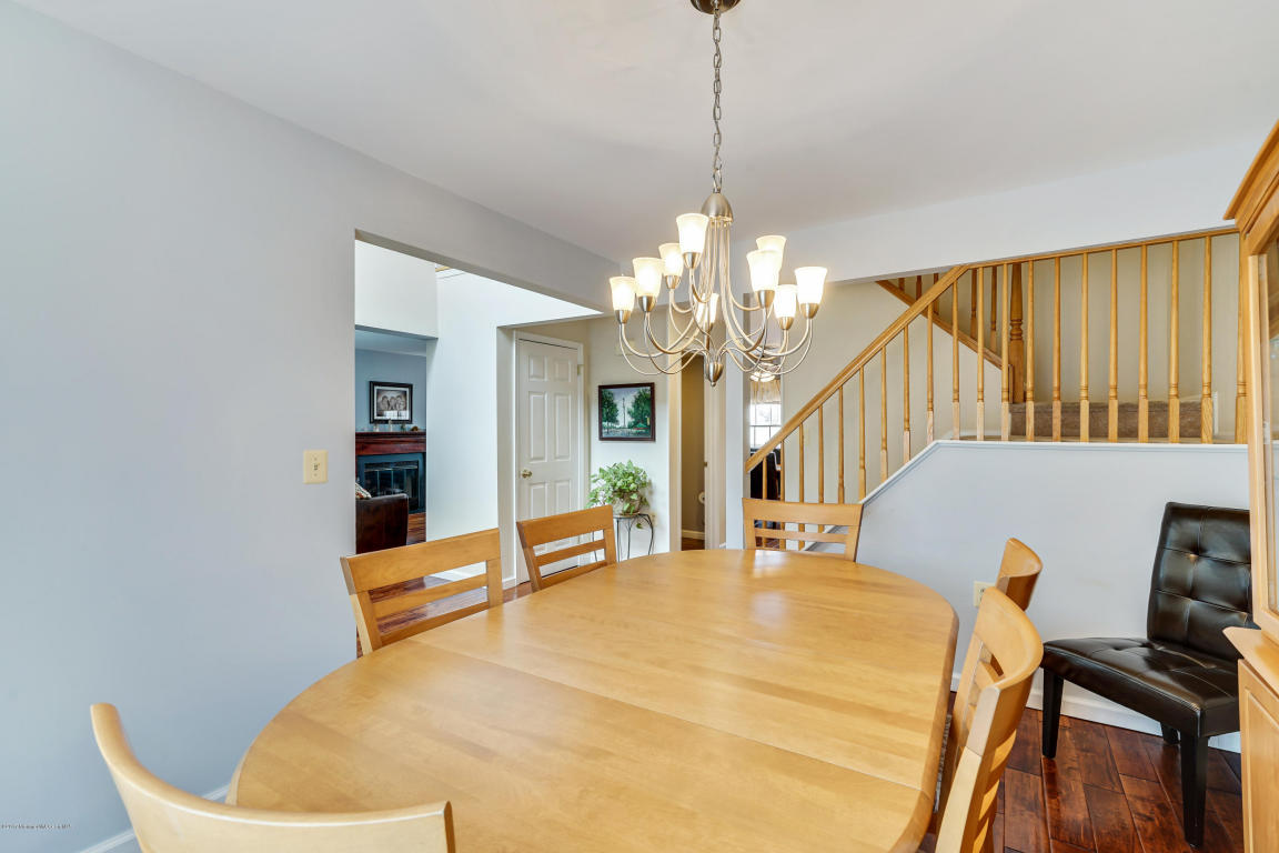 17 Shadow Ridge Ct, Howell, NJ 07731 photo 9