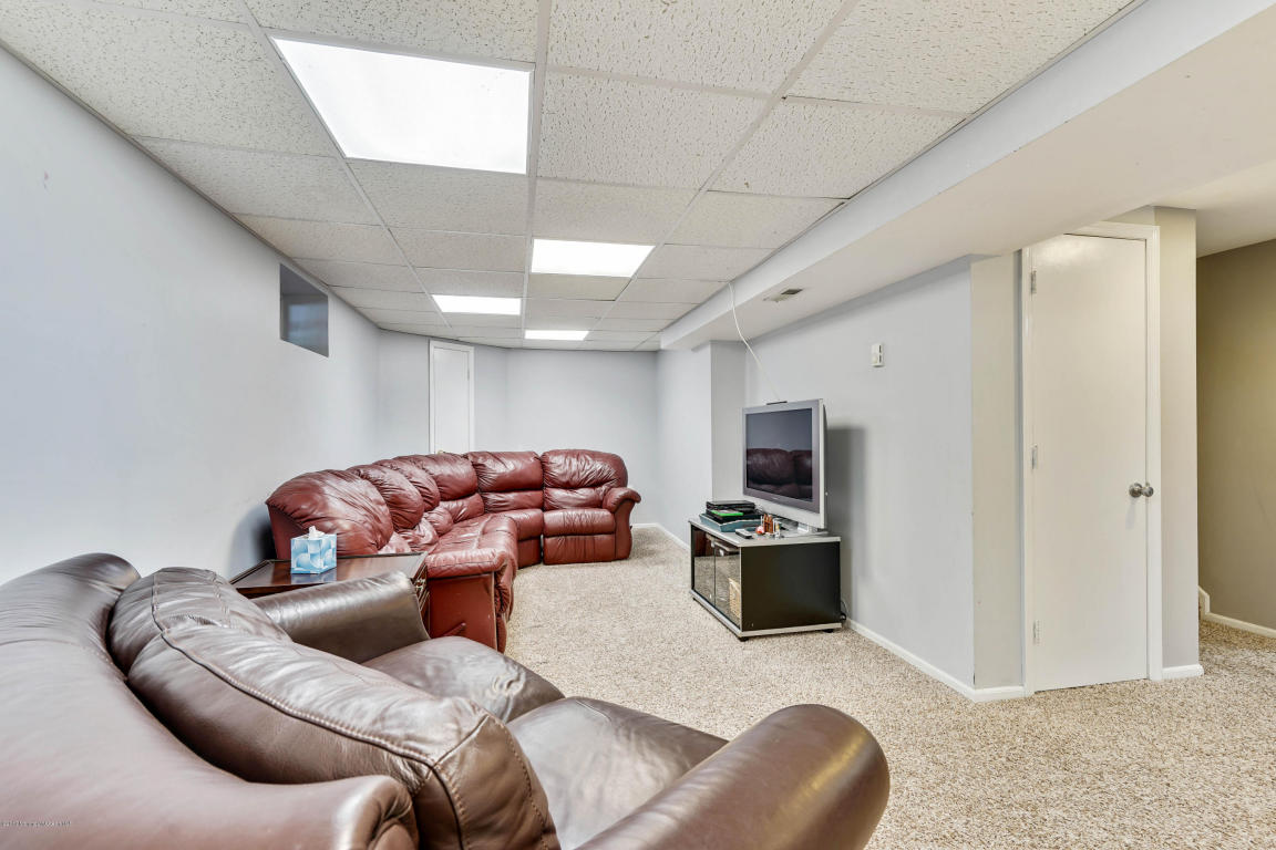 17 Shadow Ridge Ct, Howell, NJ 07731 photo 40