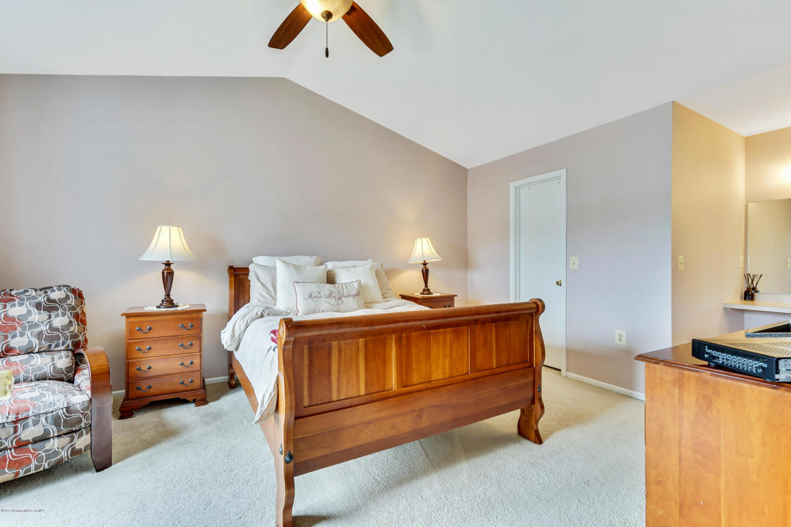 17 Shadow Ridge Ct, Howell, NJ 07731 photo 30
