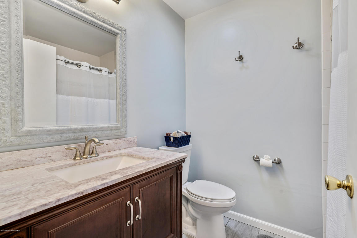 17 Shadow Ridge Ct, Howell, NJ 07731 photo 29