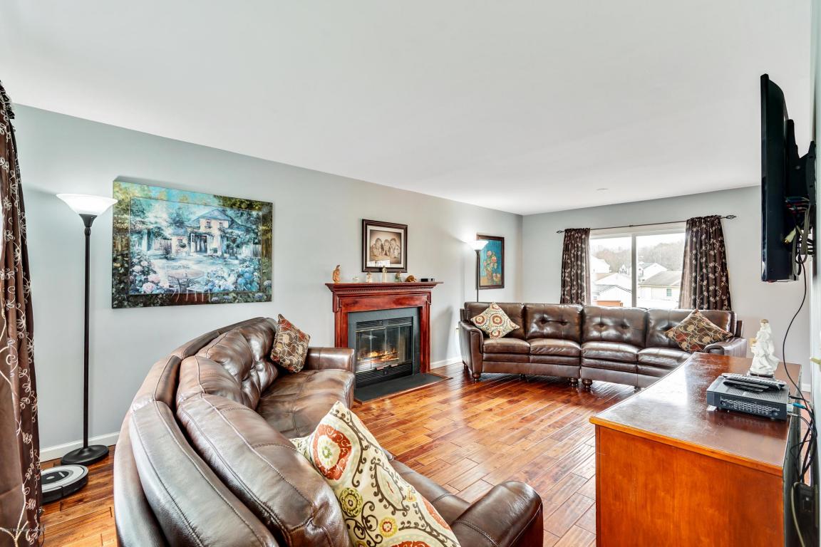 17 Shadow Ridge Ct, Howell, NJ 07731 photo 11