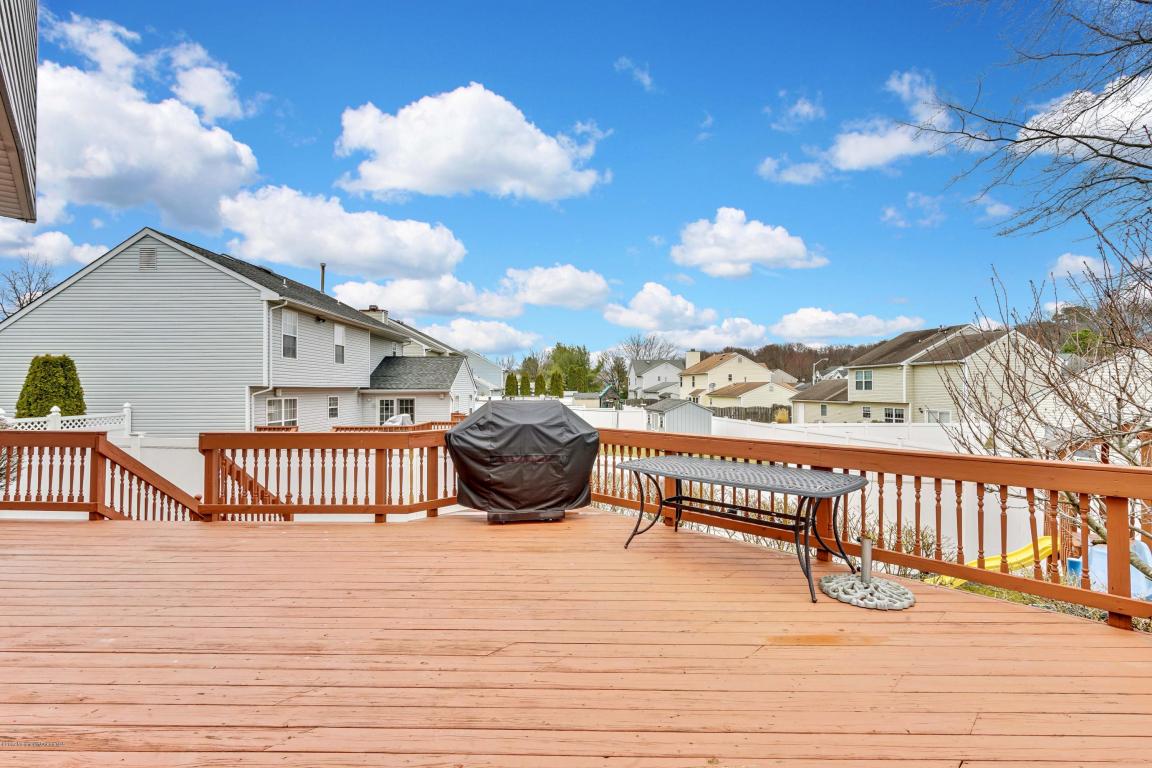17 Shadow Ridge Ct, Howell, NJ 07731 photo 45