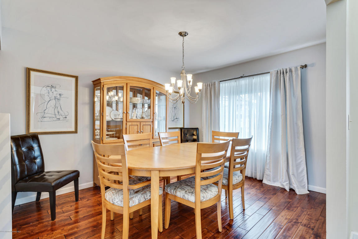 17 Shadow Ridge Ct, Howell, NJ 07731 photo 4