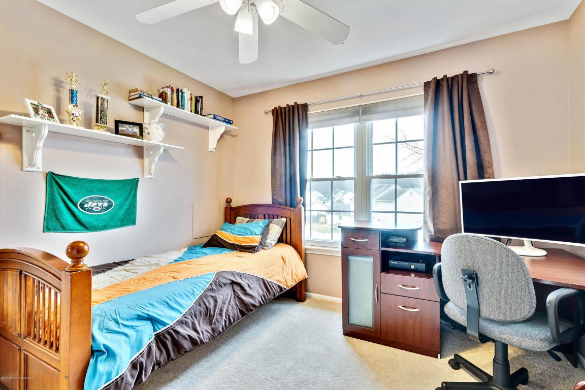 17 Shadow Ridge Ct, Howell, NJ 07731 photo 28