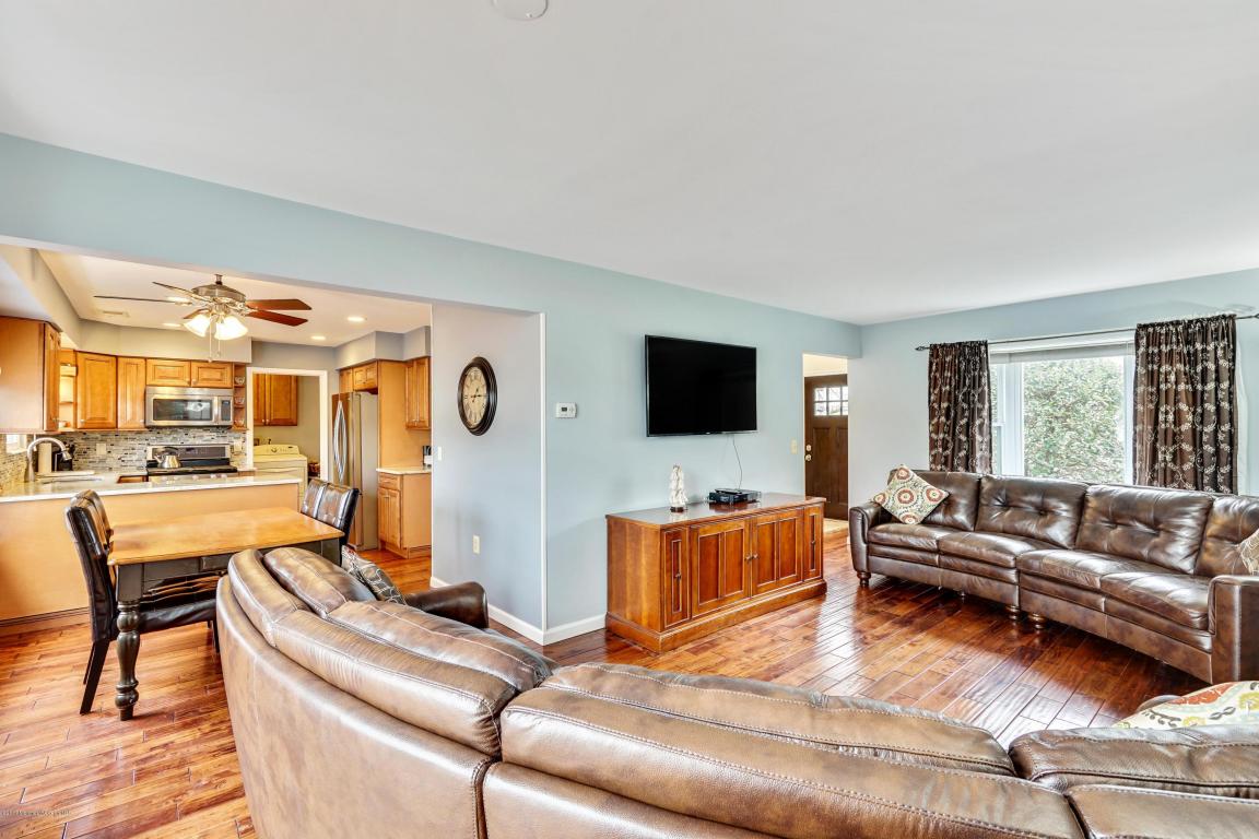 17 Shadow Ridge Ct, Howell, NJ 07731 photo 15
