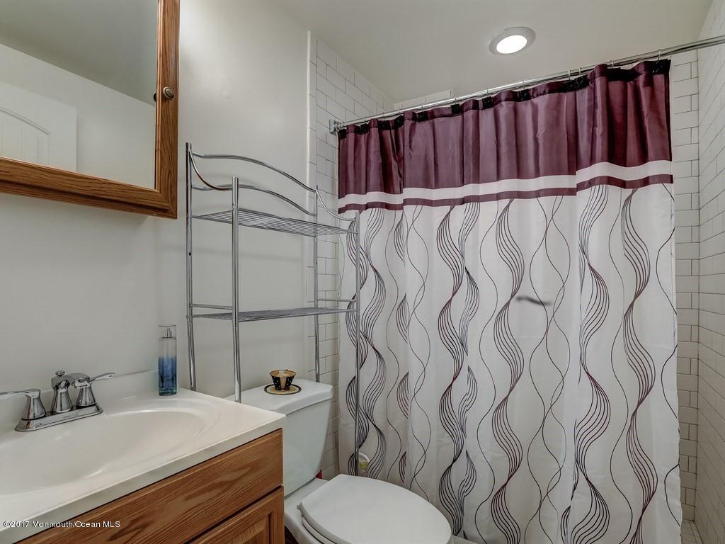 2 Black Pine Ln, Brielle, NJ 08730 photo 17