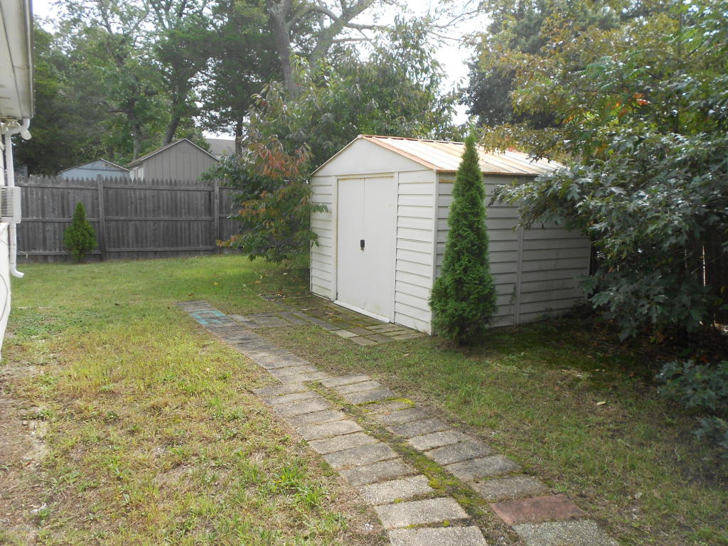 807 Beach Blvd, Forked River, NJ 08731 photo 3