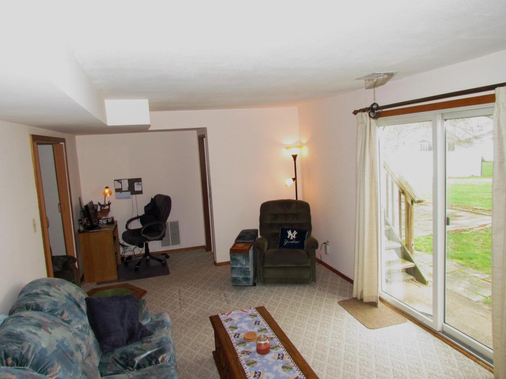 10 Mohawk Dr, Matawan, NJ 07747 photo 11
